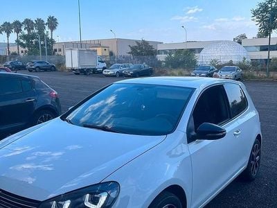 Usata VW Golf VI 122 CV (89 kW) 2009 Bianco Utilitaria