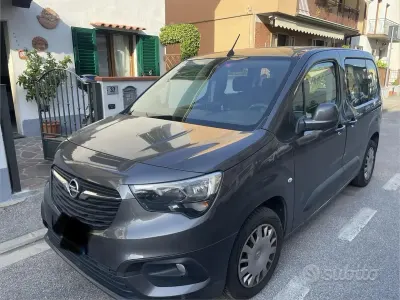 Begagnad Opel Combo