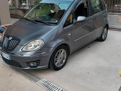Usata Lancia Musa 2010 Grigio Monovolume