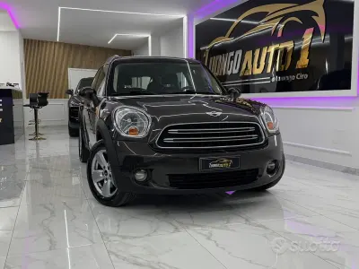 Usata Mini Cooper D Countryman 111 CV (81 kW) 2015 Grigio SUV