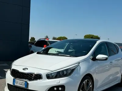 Usata Kia Ceed GT GT-Line 136 CV (100 kW) 2015 Bianco Berlina