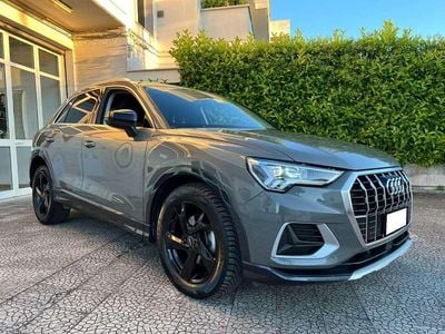 Usata Audi Q3 Comfort 150 CV (110 kW) 2019 Grigio scuro SUV
