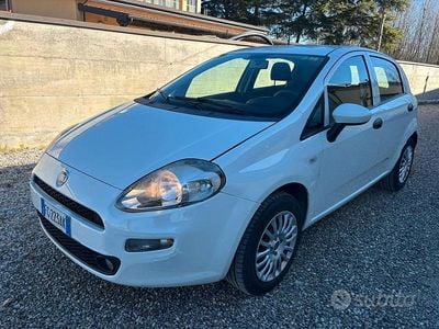 Usata Fiat Punto Street 69 CV (50 kW) 2017 Bianco Utilitaria