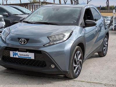 Usata Toyota Aygo X Active 72 CV (52 kW) 2025 Grigio SUV