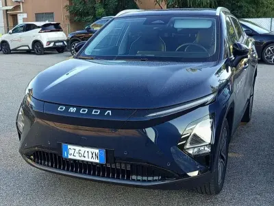 Nuova Omoda 5 66 kW (90 CV) 2025 Blu SUV