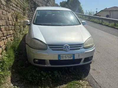 Begagnad VW Golf IV 140 HK (102 kW) 2006 Halvkombi