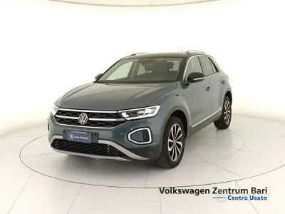 Usata VW T-Roc Style 150 CV (110 kW) 2023 Blu SUV
