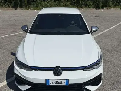 Usata VW Golf VIII R 320 CV (235 kW) 2021 Bianco Berlina