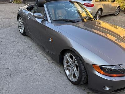 Usata BMW Z4 192 CV (141 kW) 2003 Gray Cabrio