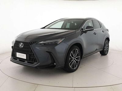 Usata Lexus NX450h+ Luxury Line 309 CV (227 kW) 2025 Grigio metallizzato scuro SUV