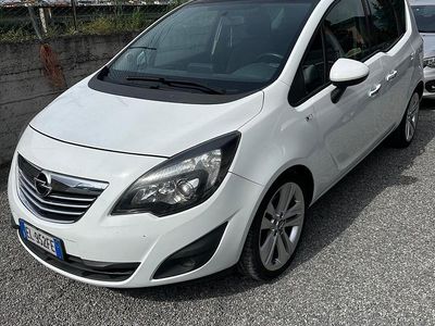 Usata Opel Meriva 110 CV (80 kW) 2012 Bianco Monovolume