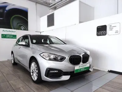 Usata BMW 120 Advantage 178 CV (130 kW) 2021 Argento Berlina