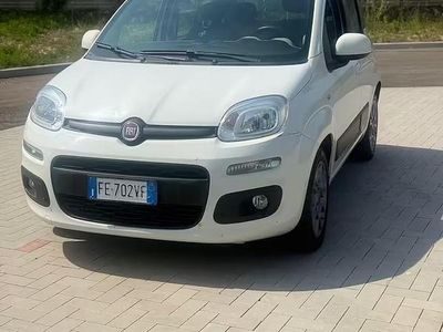 Begagnad Fiat Panda Lounge 69 HK (50 kW) 2016 Vit Halvkombi