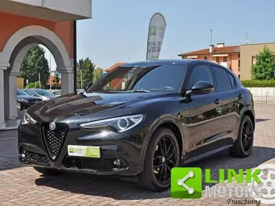 Usata Alfa Romeo Stelvio Veloce 209 CV (153 kW) 2022 Nero SUV