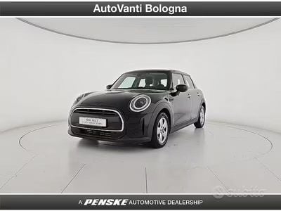 Usata Mini ONE Essential 102 CV (75 kW) 2021 Nero Utilitaria