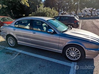Usata Jaguar X-type Executive 155 CV (114 kW) 2007 Grigio Berlina