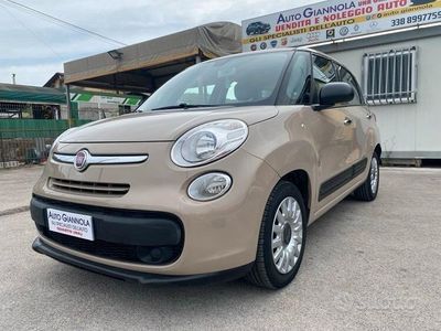 Usata Fiat 500L Lounge 95 CV (69 kW) 2016 Beige Monovolume