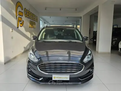 Usata Ford S-MAX Titanium 150 CV (110 kW) 2020 Grigio scuro metallizzato Monovolume