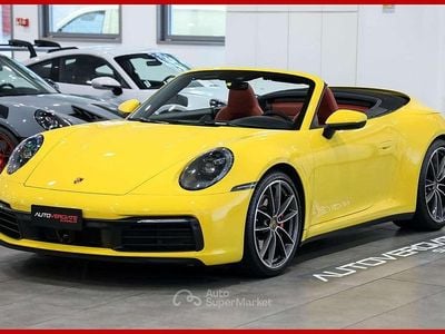 Usata Porsche 911 450 CV (330 kW) 2021 Giallo Cabrio
