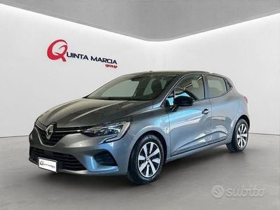 Grigio Usata 2023 Renault Clio V Equilibre Berlina | 11.790 € (Ottimo prezzo)