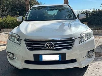 Usata Toyota RAV4 150 CV (110 kW) 2011 SUV