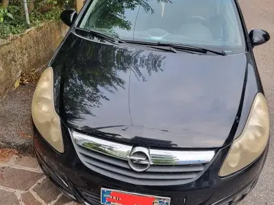 Usata Opel Corsa Enjoy 54 CV (39 kW) 2006 Nero Utilitaria