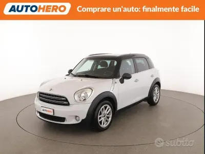 Usata Mini Cooper D Countryman Business 111 CV (81 kW) 2015 Bianco SUV