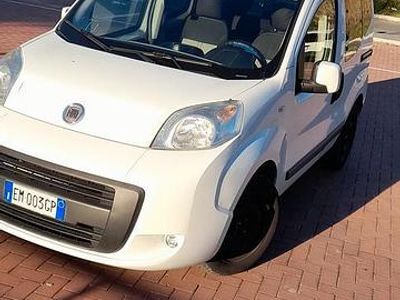 Usata Fiat Qubo Trekking 75 CV (55 kW) 2012 Bianco Monovolume