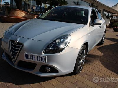 Usata Alfa Romeo Giulietta Exclusive 105 CV (77 kW) 2014 Blu Berlina