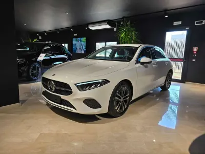 Usata Mercedes A180 136 CV (100 kW) 2025 Bianco Berlina