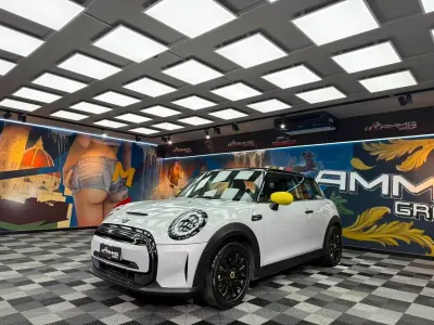 Usata Mini Cooper SE 75 kW (102 CV) 2022 Argento Utilitaria