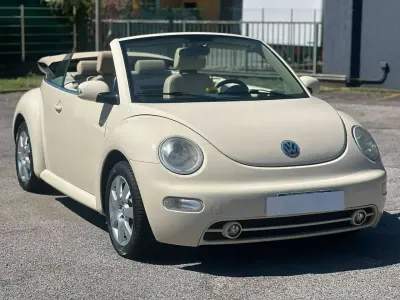 Usata VW New Beetle 102 CV (75 kW) 2004 Bianco Utilitaria