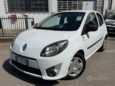 Usata Renault Twingo 75 CV (55 kW) 2011 Bianco Utilitaria