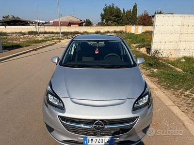 Usata Opel Corsa Cosmo 69 CV (50 kW) 2017 Utilitaria