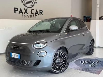 Usado Fiat 500e 86 kW (118 CV) 2021 Gris Berlina