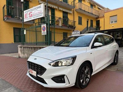 Bianco perla Usata 2021 Ford Focus ST-Line Station wagon | 14.900 € (Cara)