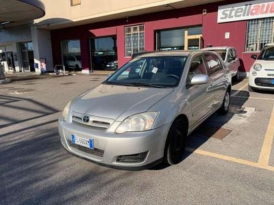 Usata Toyota Corolla 90 CV (66 kW) 2006 Grigio Berlina