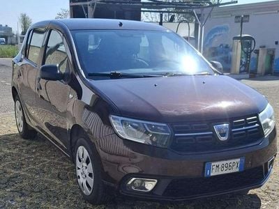 Usata Dacia Sandero Lauréate 90 CV (66 kW) 2017 Other Berlina