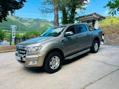 Usata Ford Ranger Limited 160 CV (117 kW) 2018 Grigio Pick-up
