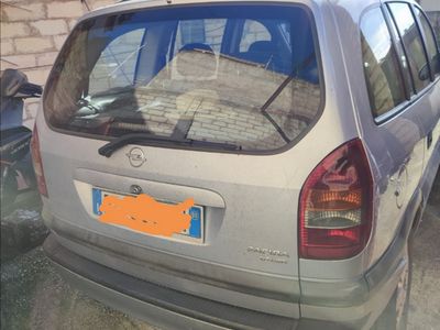 usata Opel Zafira diesel 101 Cv Elegance