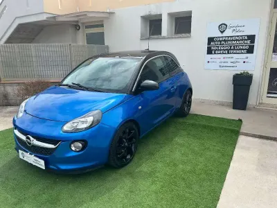Usata Opel Adam 69 CV (50 kW) 2016 Blu Utilitaria
