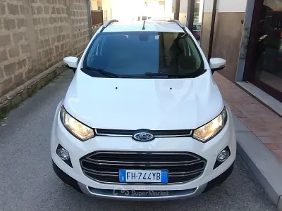 Usata Ford Ecosport Titanium 95 CV (69 kW) 2017 Bianco SUV
