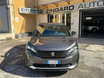 Usata Peugeot 3008 Allure 131 CV (96 kW) 2023 Grigio SUV