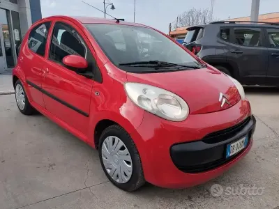 Second-hand Citroën C1 68 CP (50 kW) 2006 Roșu Hatchback