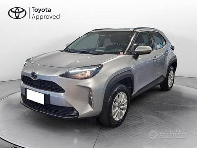 Usata Toyota Yaris Cross Active 116 CV (85 kW) 2022 Silver met SUV