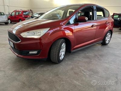 Rosso Usata 2015 Ford C-MAX Titanium Monovolume | 7700 € (Buon prezzo)