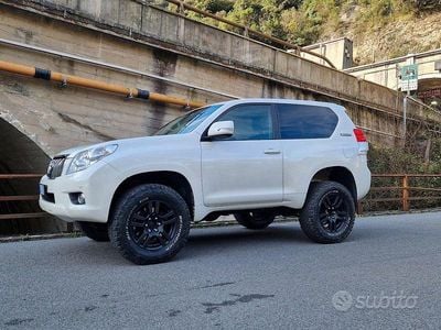 Usata Toyota Land Cruiser Anniversary 190 CV (139 kW) 2011 Bianco SUV