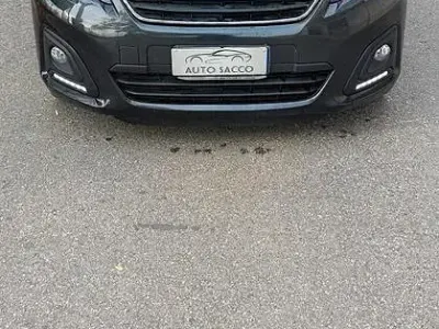 Usata Peugeot 108 69 CV (50 kW) 2018 Grigio Utilitaria