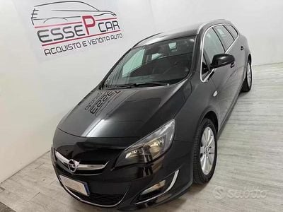 Usata Opel Astra Cosmo 110 CV (80 kW) 2015 Grigio scuro Station wagon