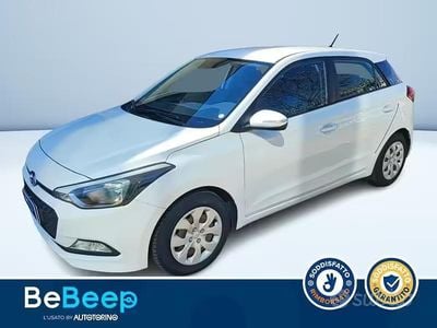 Usata Hyundai i20 GO! 75 CV (55 kW) 2017 Bianco pastello Berlina
